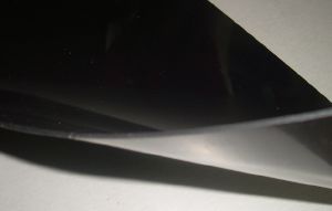 Plaque de PEHD noir 3 mm - Personnalisée et livrée rapidement